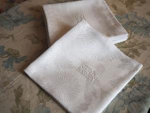 6 serviettes anciennes en damassé de lin
