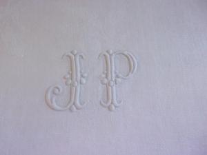 Beau monogramme ancien JP sur serviette