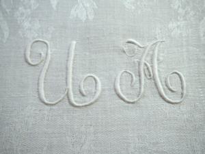 Monogramme ancien UA