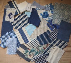  1 Lot de chutes de tissus anciens pour patchwork, scrapbooking, chiku chiku, boro , 200 grammes, des petits morceaux, dominance bleue