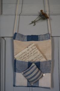 pochette à suspendre en tissus anciens, rangement, couture 