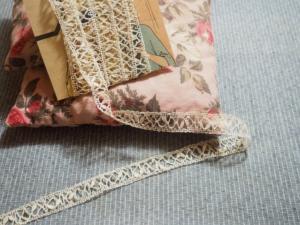 dentelle ancienne aux fuseaux, entre-deux