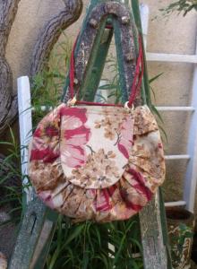 Sac ancien en tissu fleuri, très shabby, déco shabby, sac à ouvrage