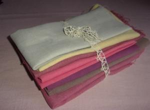 Un bon lot de coupons de lin ancien teint, tissu ancien , pour créations et patchwork