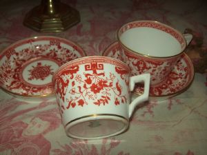  UNE BELLE TASSE ANCIENNE ANGLAISE MINTON 19 EME   ))))