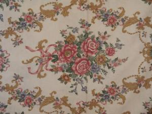 Tissu vintage , gros bouquets de fleurs