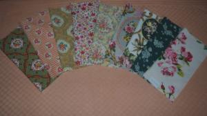 lot de tissus anciens, Lot de 9 grands coupons de tissus anciens ou vintage pour créations, patchwork, scrapbooking, etc ...
