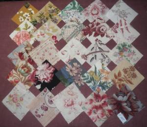 LOT DE 25 COUPONS DE TISSUS ANCIENS POUR PATCHWORK ////