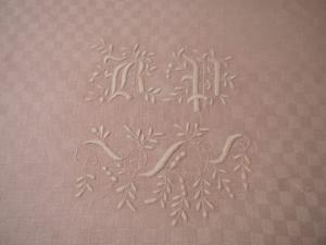 Grand et rare monogramme ancien RP , plus broderie