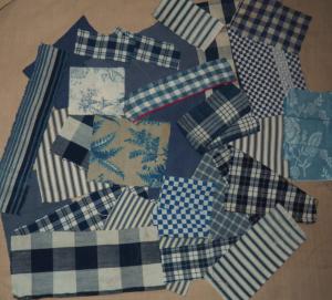   1 Lot de chutes de tissus anciens pour patchwork, scrapbooking, chiku chiku, boro , 200 grammes, des petits morceaux, dominance bleue