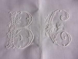 Grand monogramme ancien BC