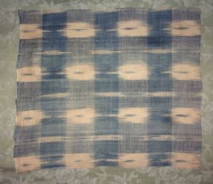  BEAU ET RARE TISSU 18 EME flammé BLEU, indigo