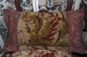 Coussin, tapisserie et cachemire 19ème,Napoléon III, chimère, canevas main