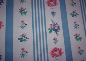 Tissu ancien fleuri , tons doux