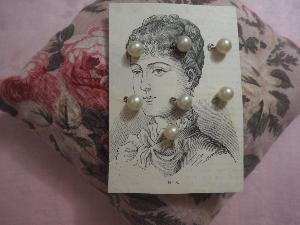 petits boutons anciens, boutons boules, perles