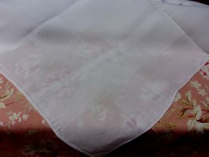 Jolie nappe blanche vintage , déco shabby, 174 x 158 cm