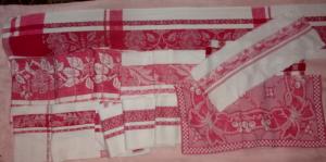 Lot de tissus anciens , bandes rouges tissées pour patchwork lot 5