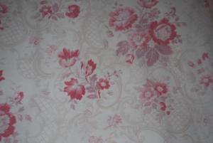 Tissu ancien fleuri fin 19ème/1900, tons doux et fanés, déco shabby, rose