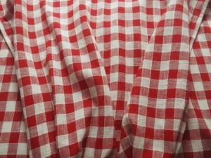 Tissu ancien pour rideaux campagnards , damiers rouges et blancs, 2 mètres